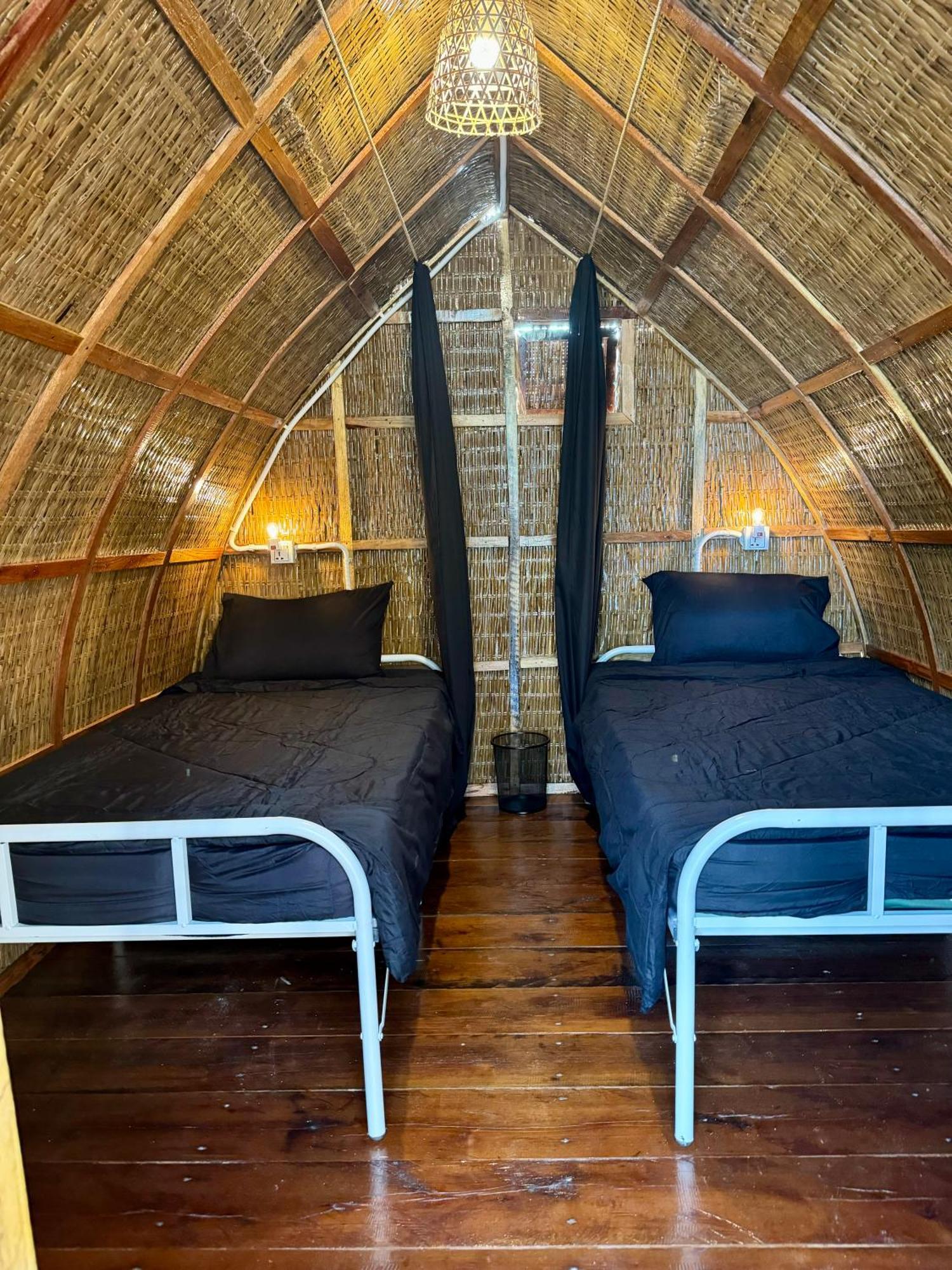 Derm Tkov Village Rafikis Retreat旅舍 外观 照片