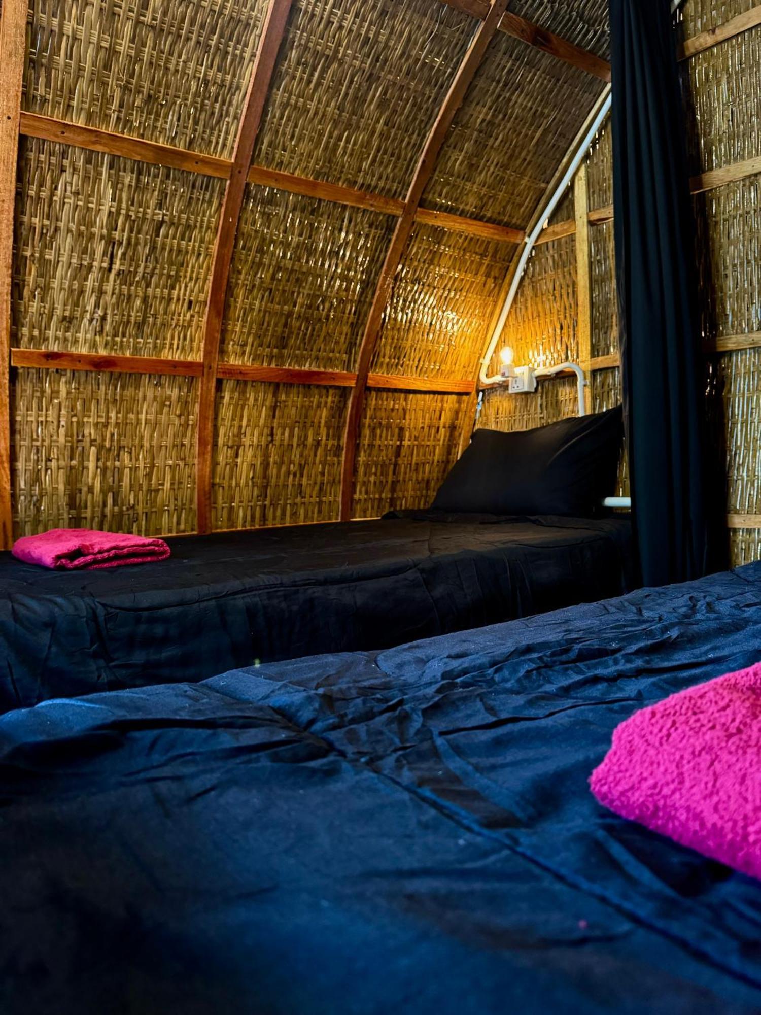 Derm Tkov Village Rafikis Retreat旅舍 外观 照片
